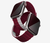 Uniq Revix Reversible Magnetic Qatar Flag Model 45mm Apple Watch Strap - Maroon