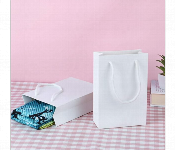 Reusable Paper Gift Bags 23 X 18 Cm  - Similar Product Imag - ID 7154614