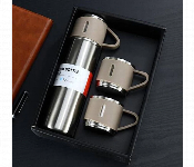 Stainless Steel 500Ml Vacuum Flask Set With 3 Steel Cups Silver  - Similar Product Imag - ID 7159279