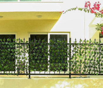 Expandable 1.3 Meter Wicker Fence Artificial Plant - Green in OMAN