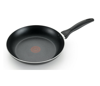 Easy 24cm Non-Stick 3 Layer Fry Pan With Comfortable Handle - Black in KSA