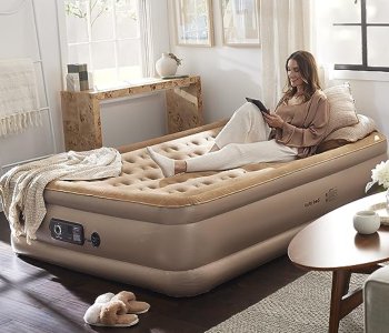 Generic Luxury Inflatable Mattress With Built In Air Pump To Ensure A Restful Night Heavy Duty Blow Up Mattress With Self Inflating Pump in UAE