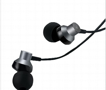 Heatz Ear Wired Earphone With Extra Bass And Hd Quality Audio Front View - ID 7149361