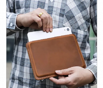 Express Delivery - Contacts Family 7.9 Inch Genuine Leather Tablet Sleeve Brown - ID 7163031