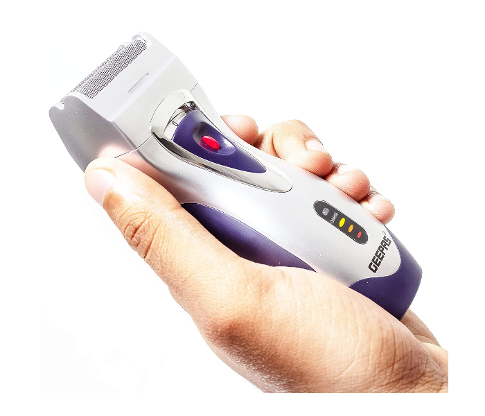 Geepas GSR8695 Rechargeable Shaver for Men 8 in UAE