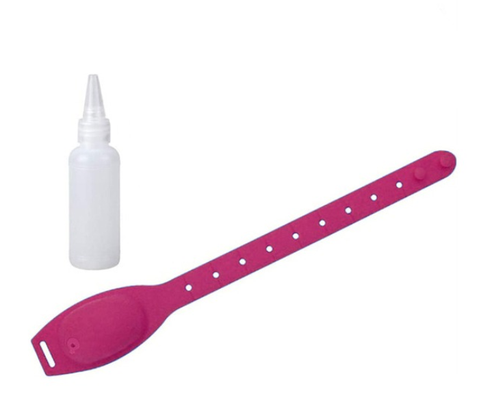 Portable 10 ml Hand Sanitizer Dispensing Wristband Bracelet Wearable Hand Dispenser Portable Silicone Travel Refillable - Pink 2 in UAE