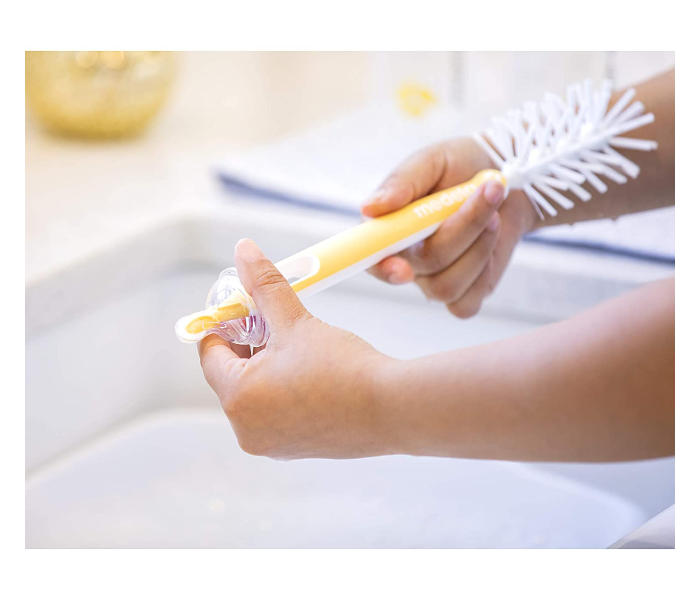 Medela Quick Clean Bottle Brush 3 in UAE