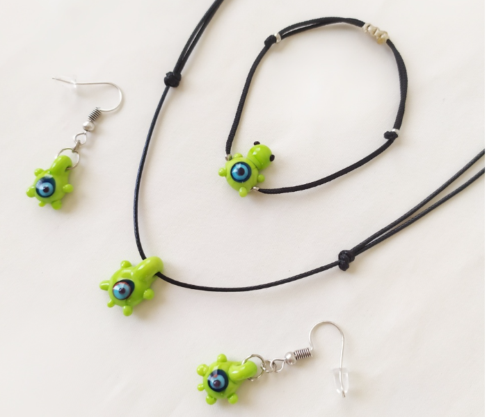 Handmade Glass Art Turtle Jewellery Set - Green and Black 3 in UAE