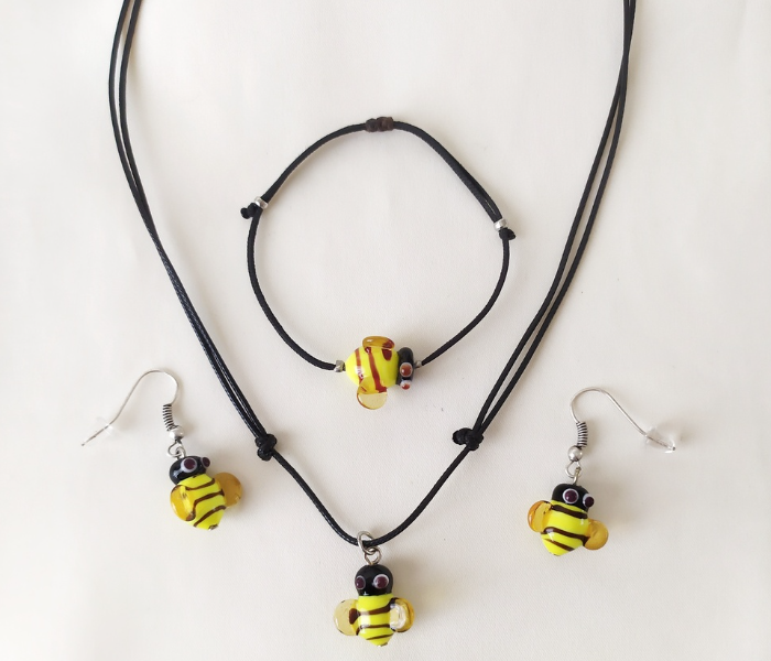 Handmade Glass Art Bee Jewellery Set - Yellow 1 in UAE