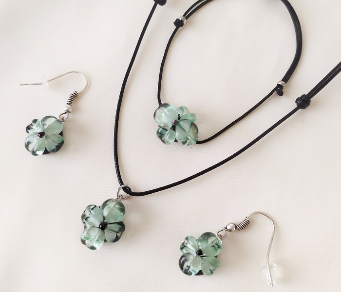 Handmade Glass Art Violet Jewellery Set - Green and Black 4 in UAE