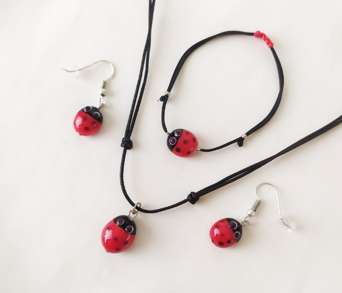 Handmade Glass Art Ladybug Jewellery Set - Maroon 4 in UAE