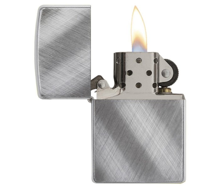 Zippo AE400014-28182 Diagonal Weave Deco Flame Lighter Silver - Zoom Image 2