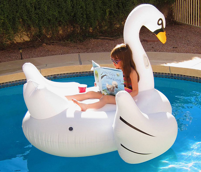 Intex ZX-57557 Swan Ride-On - Zoom Image 3