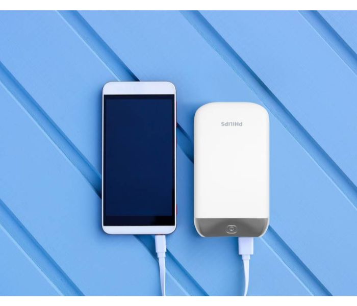 Philips DLP8006 8000mAh Lithium Polymer Power Bank White - Zoom Image 1