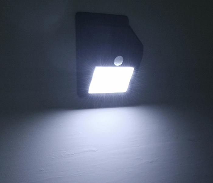 Solar Powered LED Wall Light with Sensor - Black - Zoom Image 5