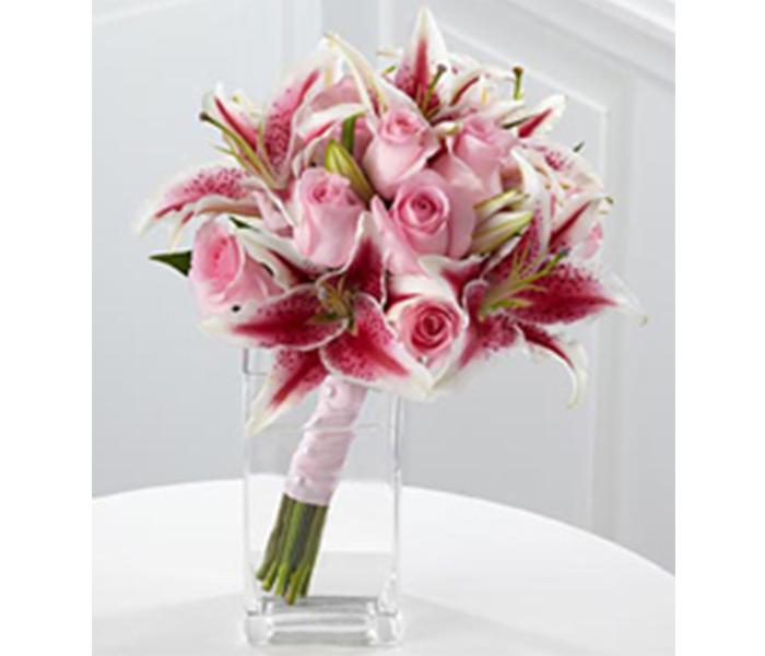 Arabian Florist 5 Stems of Pink Lilies & 6 Stems of Soft Pink Roses with Vase - Zoom Image