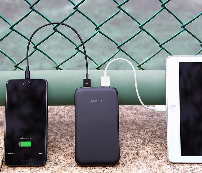 Aukey PB-N59 5000mAh Slim Dual Port Power Bank - Black - Zoom Image 2