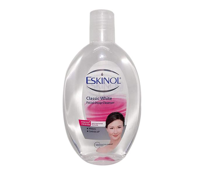 Eskinol Classic Whitening Facial Cleanser - 225ml - Zoom Image 2