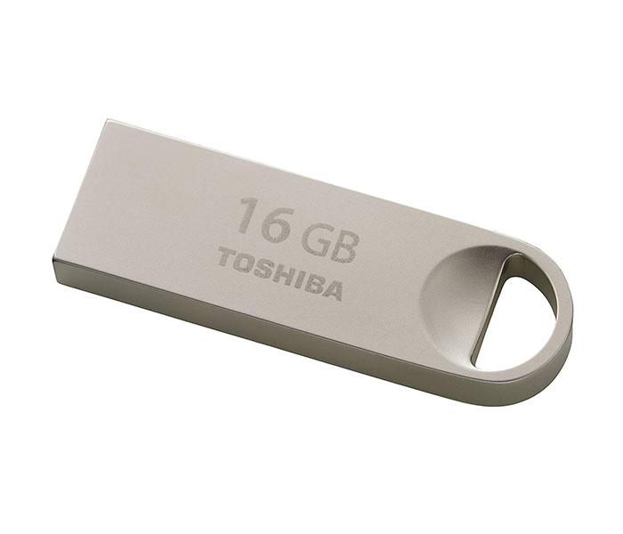 Toshiba U401 16GB TransMemory USB 2.0 Flash Drive - Silver - Zoom Image 2