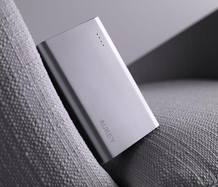 Aukey PB-AT10 10050mAh QC 3.0 Dual Port Power Bank - Silver - Zoom Image 4