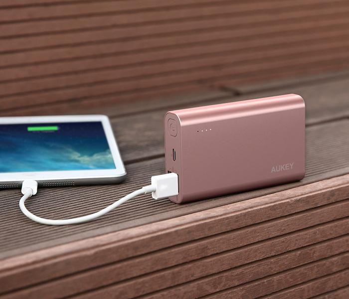 Aukey PBAT10 10050mAh QC 3.0 Dual Port Power Bank - Rose Gold - Zoom Image 1