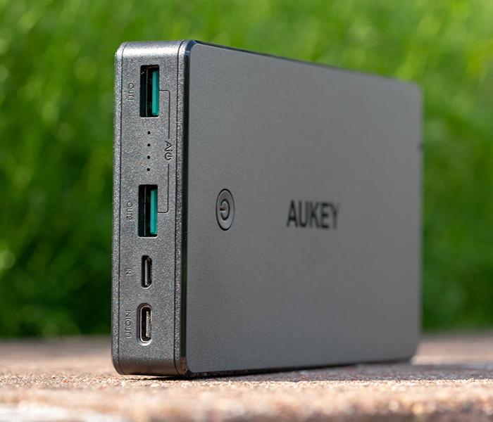 Aukey PB-Y20 20000mAh USB C Power Bank with Power Delivery - Black - Zoom Image 2