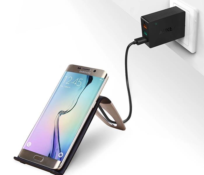 Aukey LC-C1 Qi Wireless Charging Stand with Three Coils - Black - Zoom Image 7