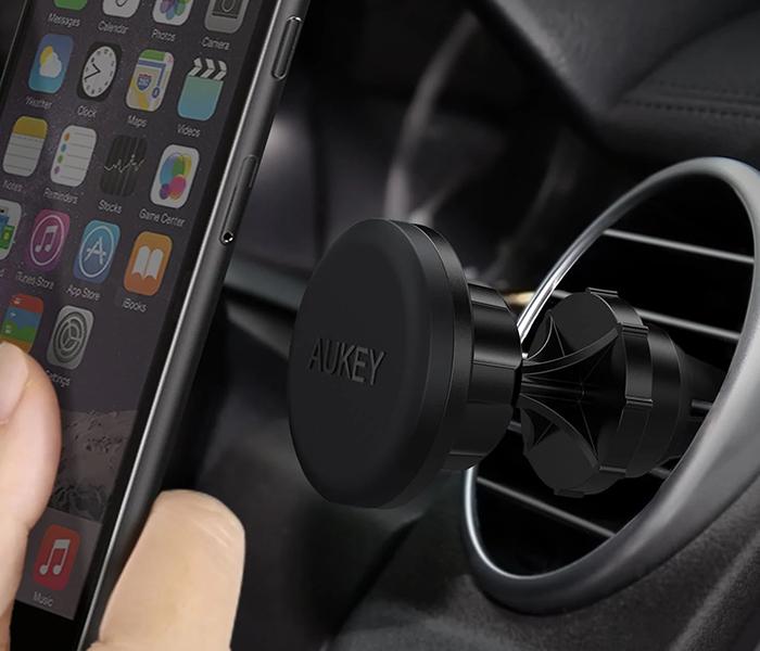 Aukey HD-C23 360 Degree Rotatable Air Vent Magnetic Car Phone Holder - Black - Zoom Image 2