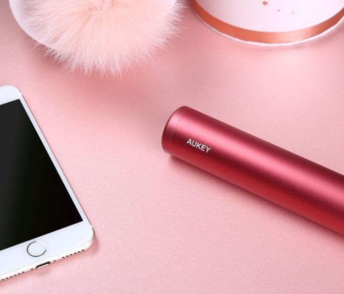 Aukey PB-N55 7000mAh Lipstick Sized Glossy Power Bank - Red - Zoom Image 4