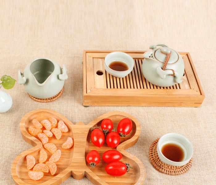 APPLE SHAPE WOODEN HANDLE TRAY - WOODEN - Zoom Image 2