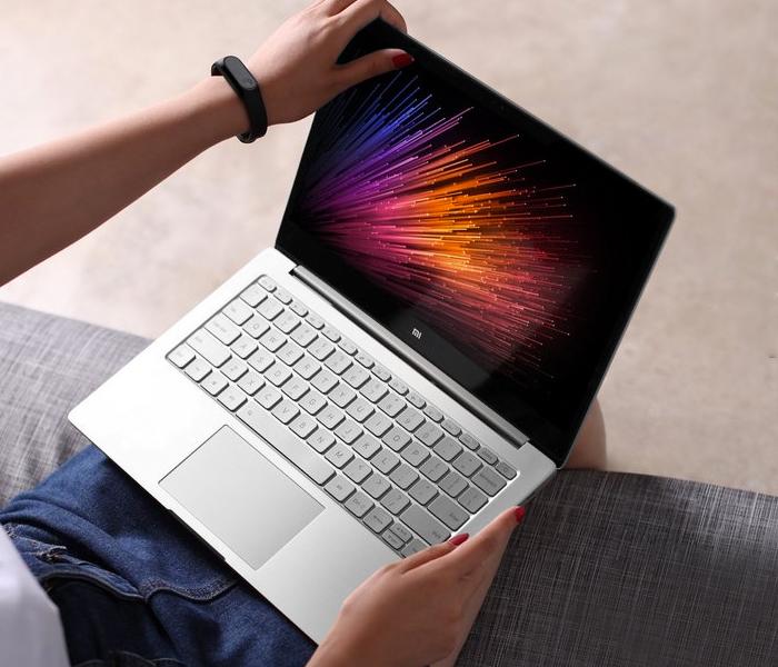 Xiaomi Mi Air Laptop 13.3 inch Intel i5 8th Gen 8GB RAM 256GB SSD - Silver - Zoom Image 1