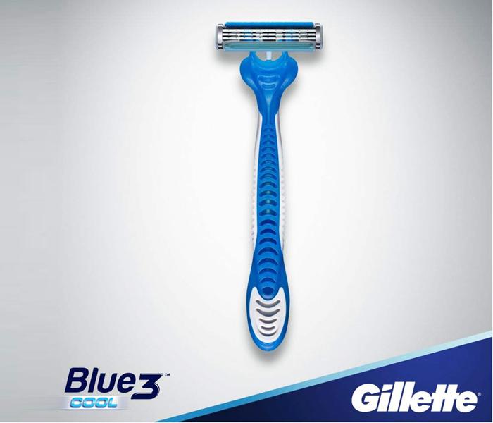 Gillette Blue3 Cool Disposable Razors - Pack of 3 - Zoom Image 2