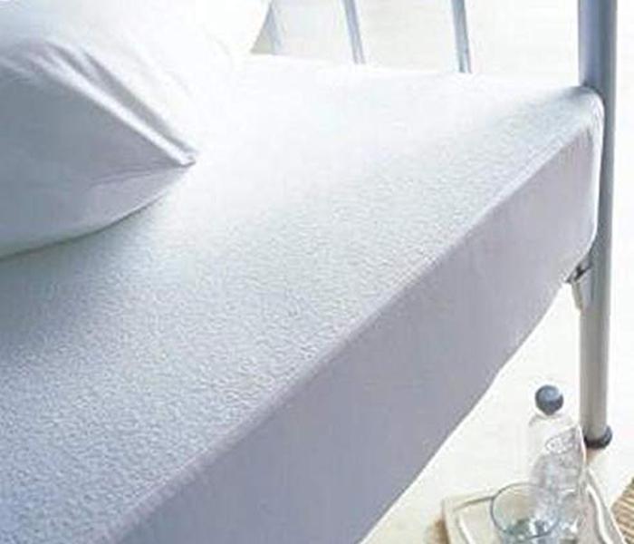 Home Pro 180 x 200cm Polyester Mattress Protector - White - Zoom Image 1