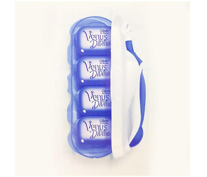 Gillette for Women Venus Divine Razor with 5 Cartridges plus Pack of 4 Cartridges - Zoom Image 2