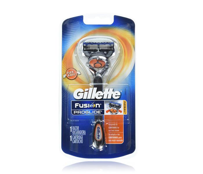 Gillette Fusion Proshield Chill Razor plus 2 Cartridges - Zoom Image 1