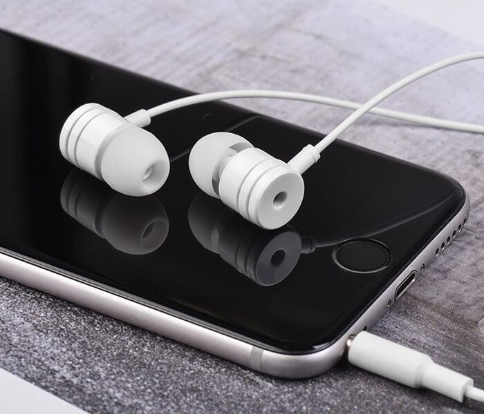 BOROFONE BM31 Mysterious 1.2 mm Cable Earphones with Mic - White - Zoom Image 3