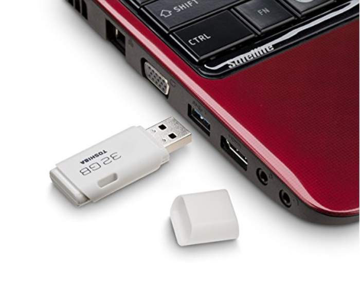 Toshiba U202 32GB TransMemory USB 2.0 Flash Drive - White - Zoom Image 2