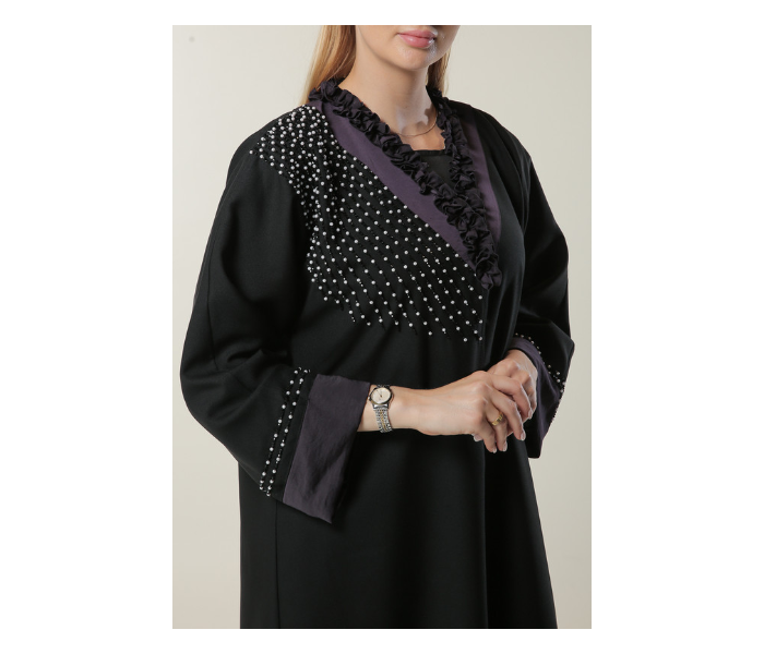 Moistreet Extra Large Black Abaya with Pleated Collar and Hand Embroidery - Zoom Image 4