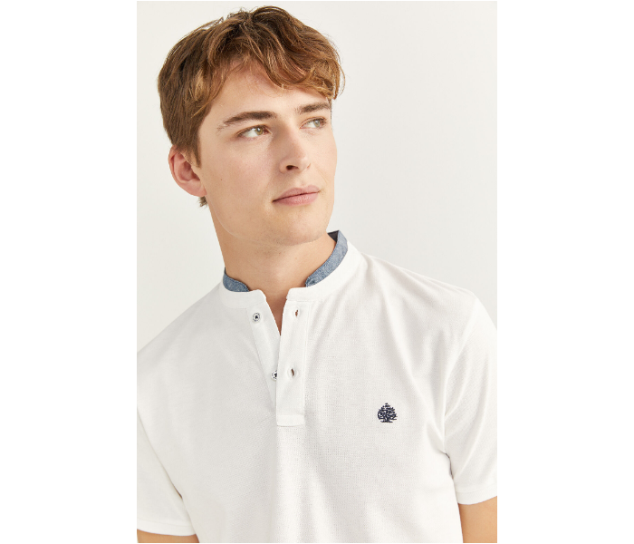 Springfield SS20 Basic Solid Slim Fit Polo T-Shirt With Double Mandarin Collar Large For Men - White - Zoom Image 2