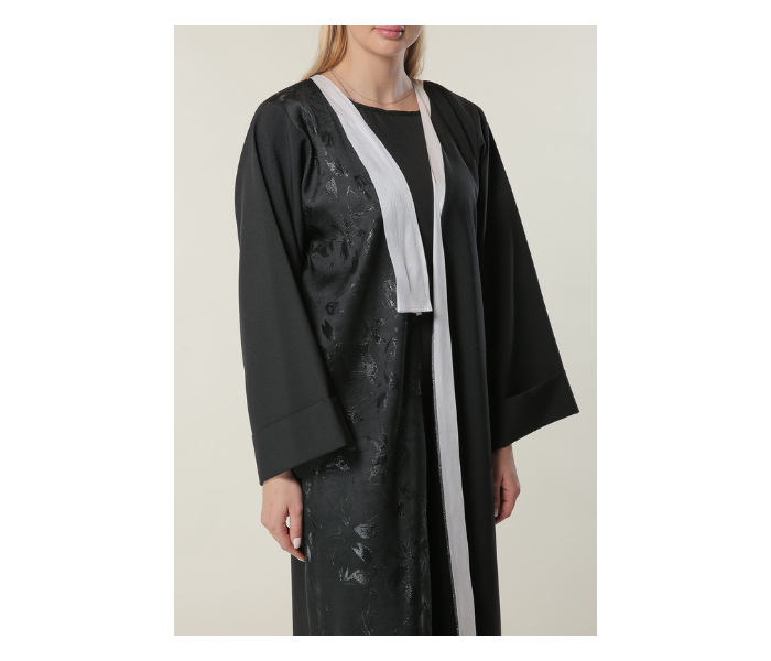 Moistreet Small Black Abaya with Jaquard Panel - Zoom Image 3