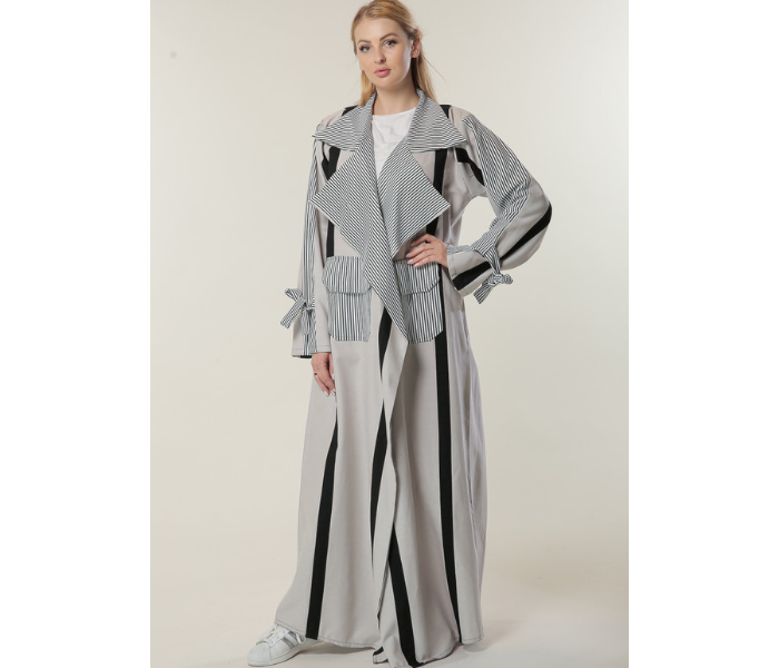 Moistreet Large Black and White stripes Casual Abaya - Zoom Image 1