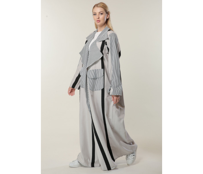 Moistreet Extra Small Black and White stripes Casual Abaya - Zoom Image 2