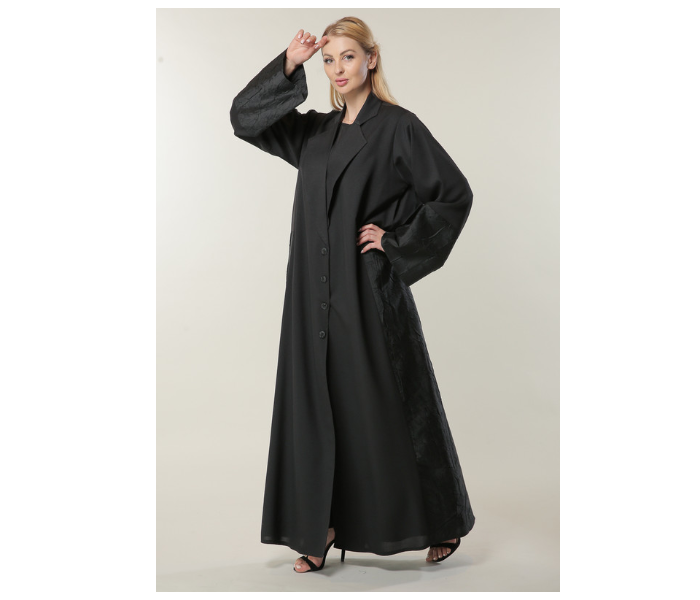 Moistreet Small Black Abaya with Jaquard Panelll - Zoom Image 3