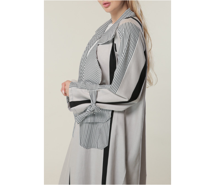 Moistreet Large Black and White stripes Casual Abaya - Zoom Image 4