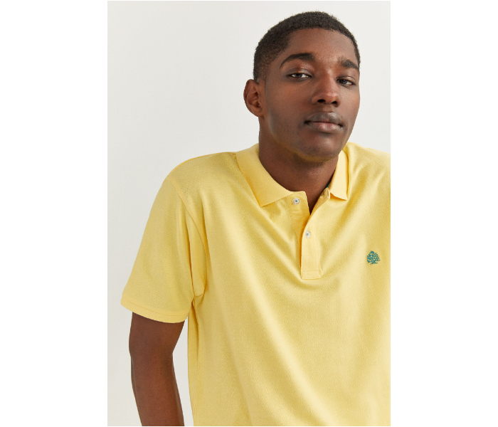 Springfield SS20 Basic Solid Slim Fit Polo T-Shirt X-Large For Men - Yellow - Zoom Image 2