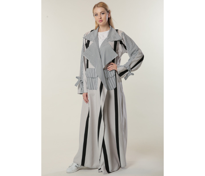 Moistreet Extra Large Black and White stripes Casual Abaya - Zoom Image 1