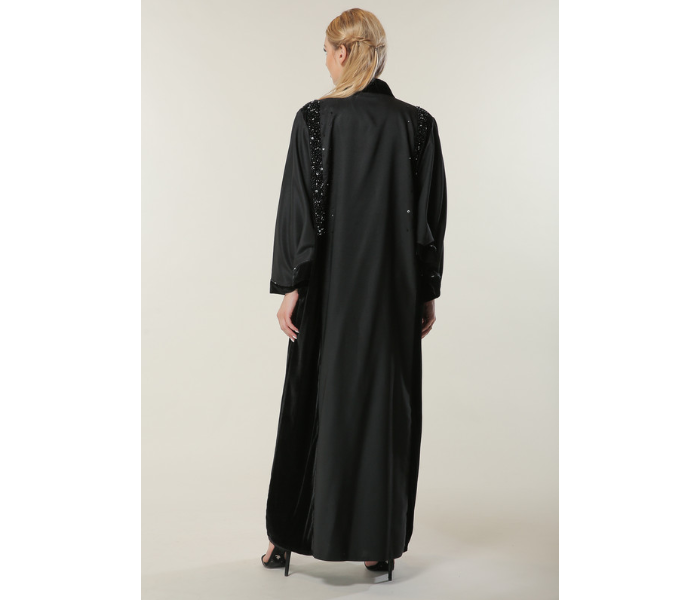 Moistreet Medium Black Abaya with Abstract Handwork - Zoom Image 3