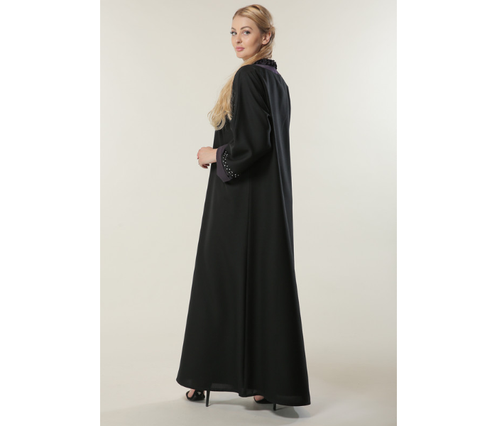 Moistreet Medium Black Abaya with Pleated Collar and Hand Embroidery - Zoom Image 3