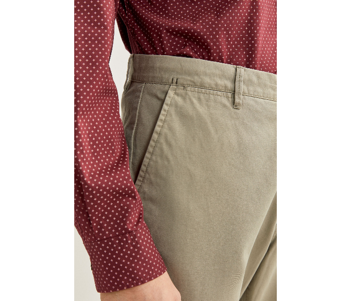 Springfield SS20 Solid Sport Trousers Chinos EU 38 For Men - Light Khaki - Zoom Image 3