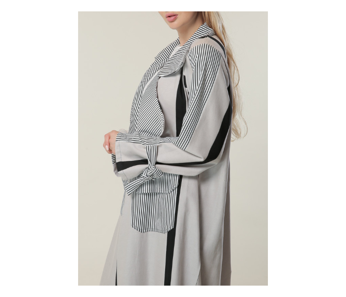 Moistreet Extra Large Black and White stripes Casual Abaya - Zoom Image 4